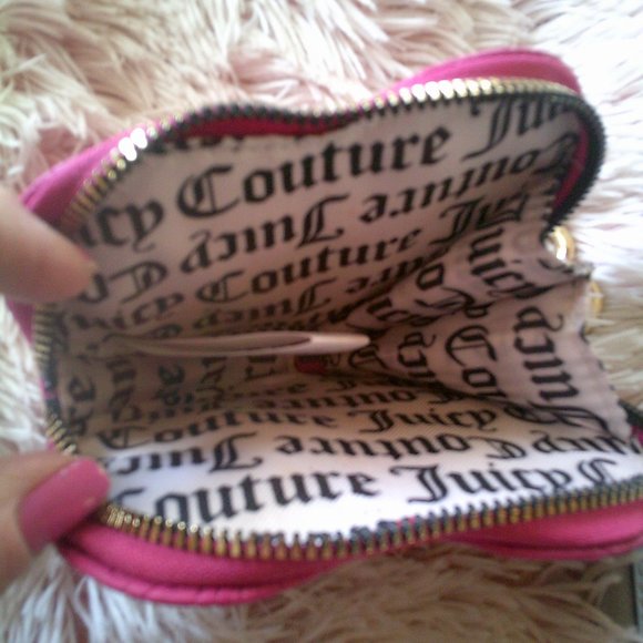 Pink Heart Shaped Zip Around Gold Hardware Coin Case Keyring - Picture 3 of 4